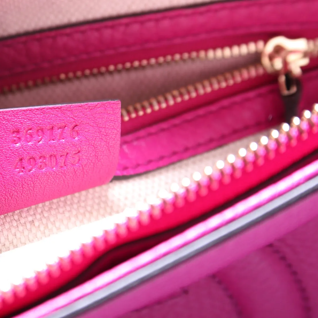 369176 Soho Crossbody Purple