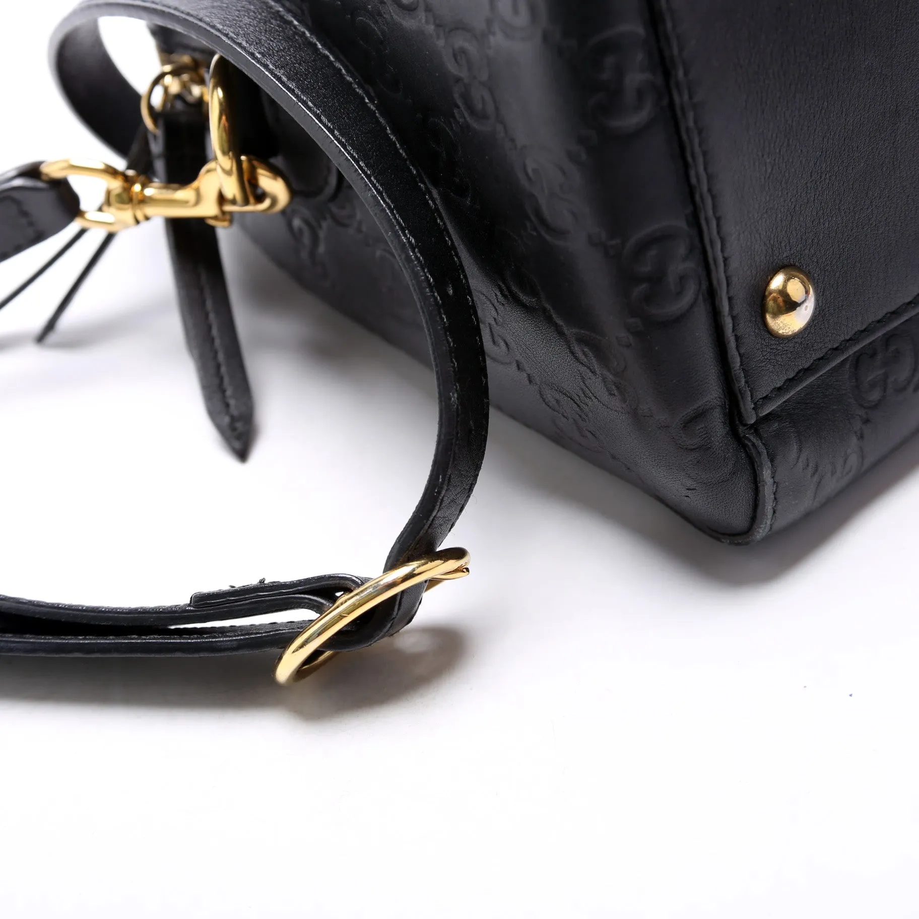 453573 Guccissma Boston Black