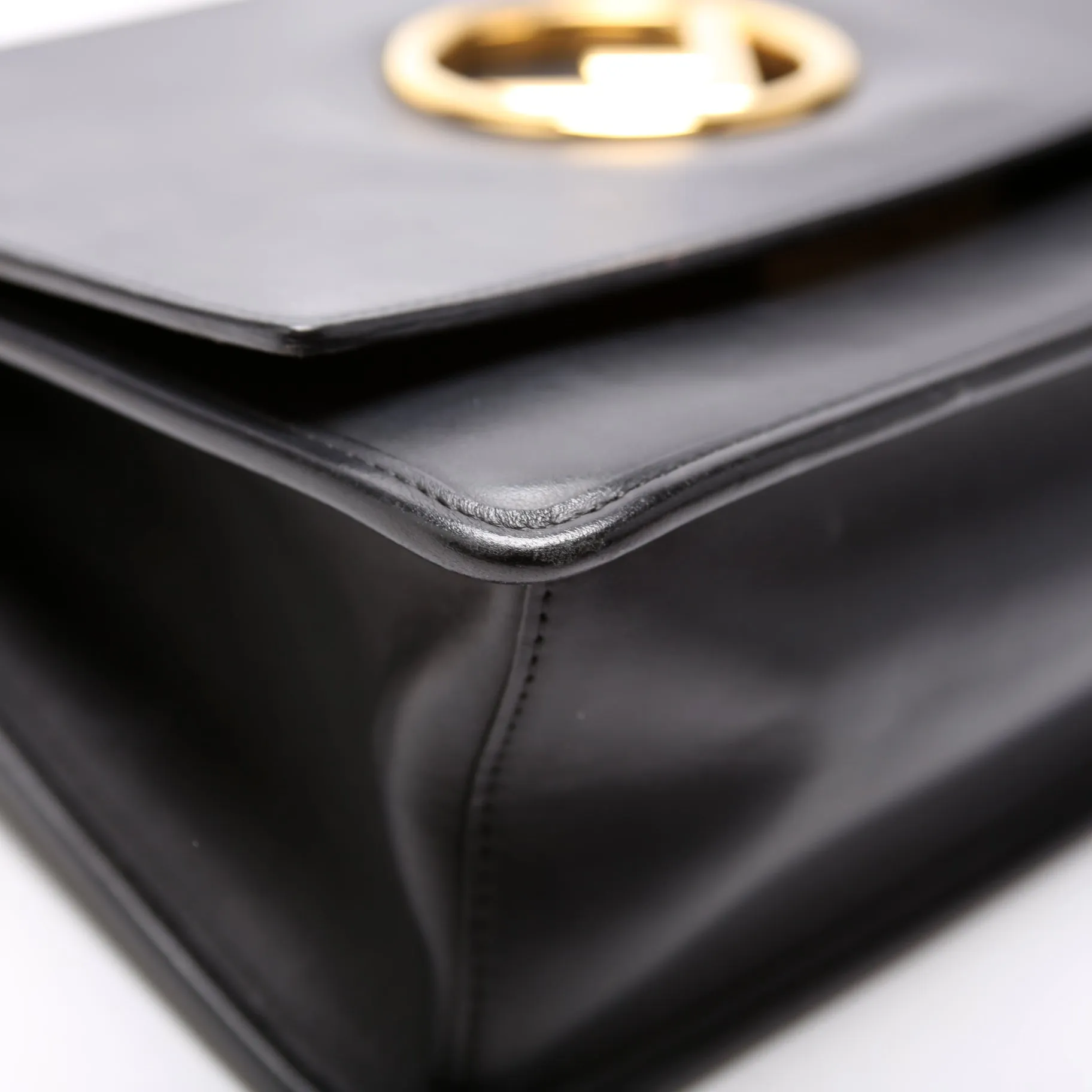 8BT284 Kan I Medium Shoulder Bag Vitello F Is Fendi Black