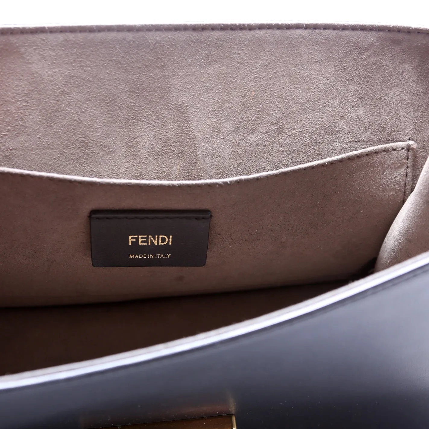 8BT284 Kan I Medium Shoulder Bag Vitello F Is Fendi Black