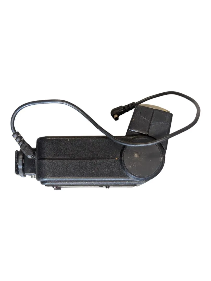 Black's CB32 multi-dedicated flash