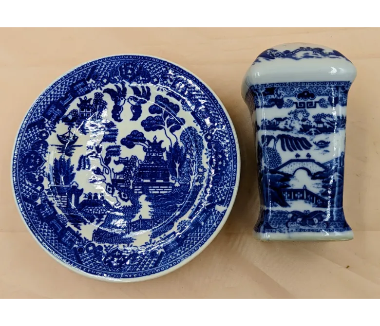 Blue Willow Dessert Set & Hair Pin Holder