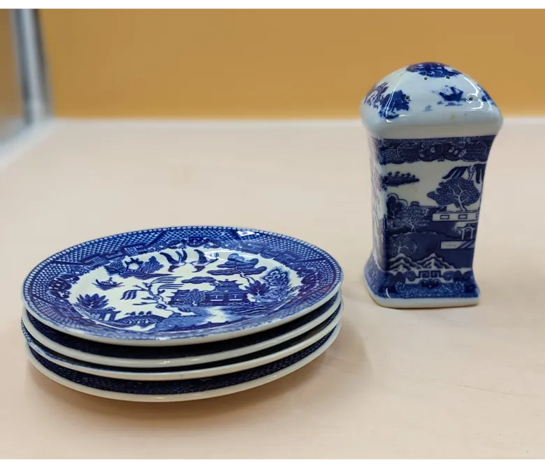 Blue Willow Dessert Set & Hair Pin Holder