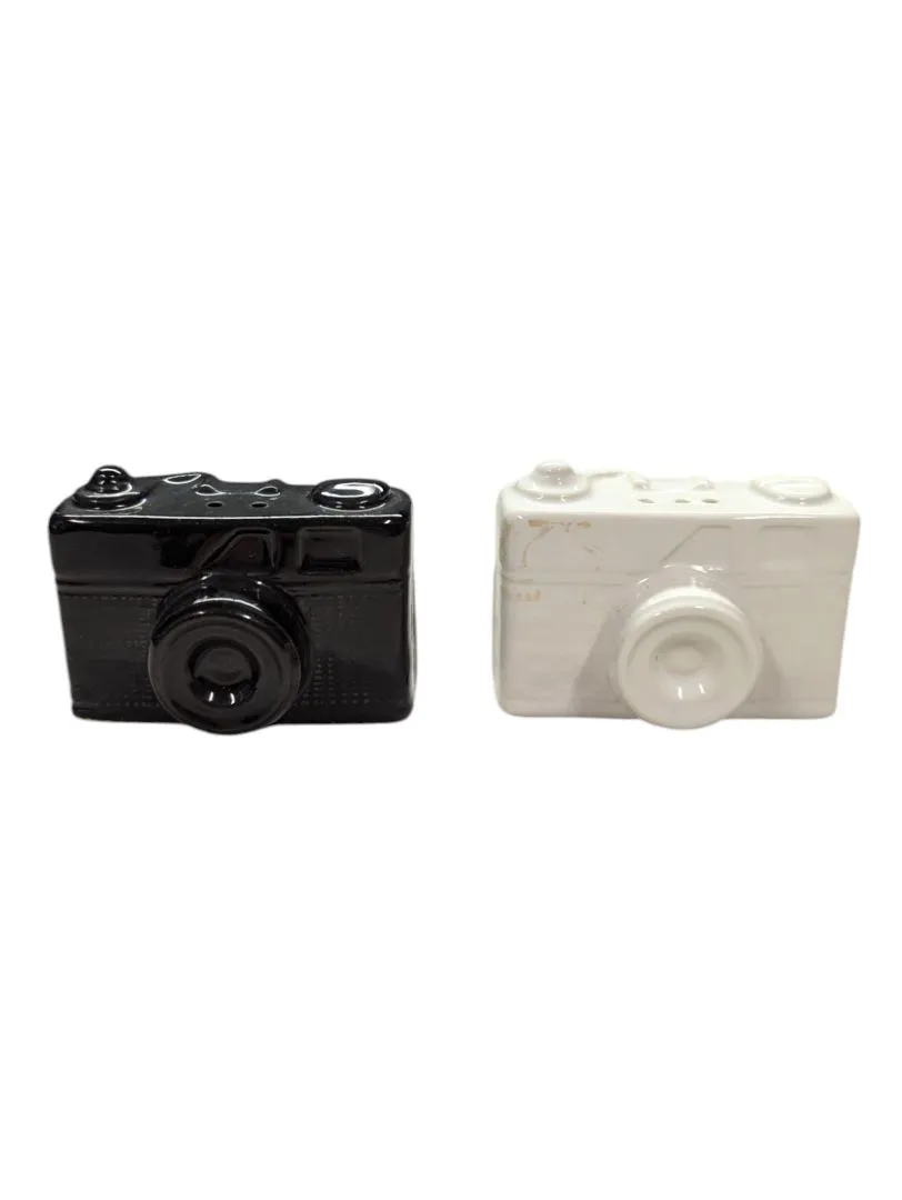 Camera salt and pepper shakers