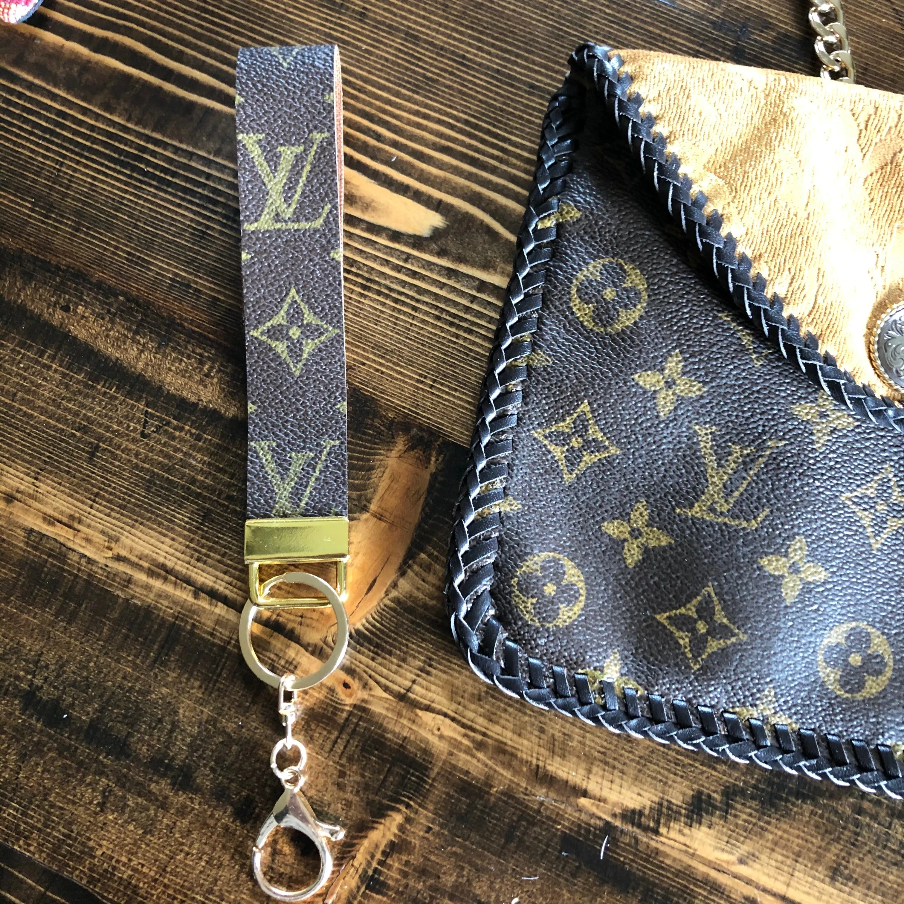 The Falcon with Back Pocket - Golden Vintage Wristlet/Crossbody/Clutch