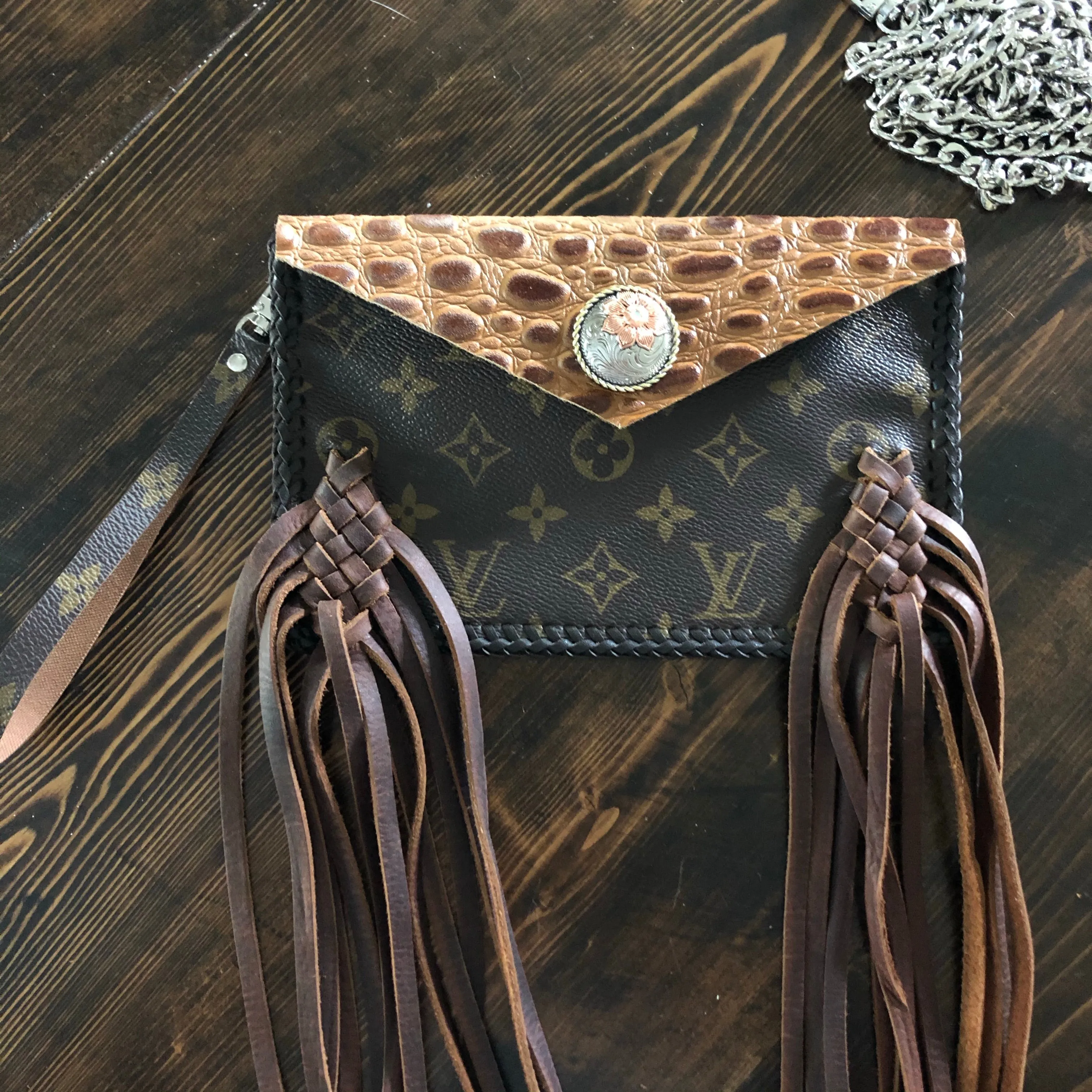 The Fringed Wren - Cognac Vintage Wristlet/Crossbody/Clutch Bag