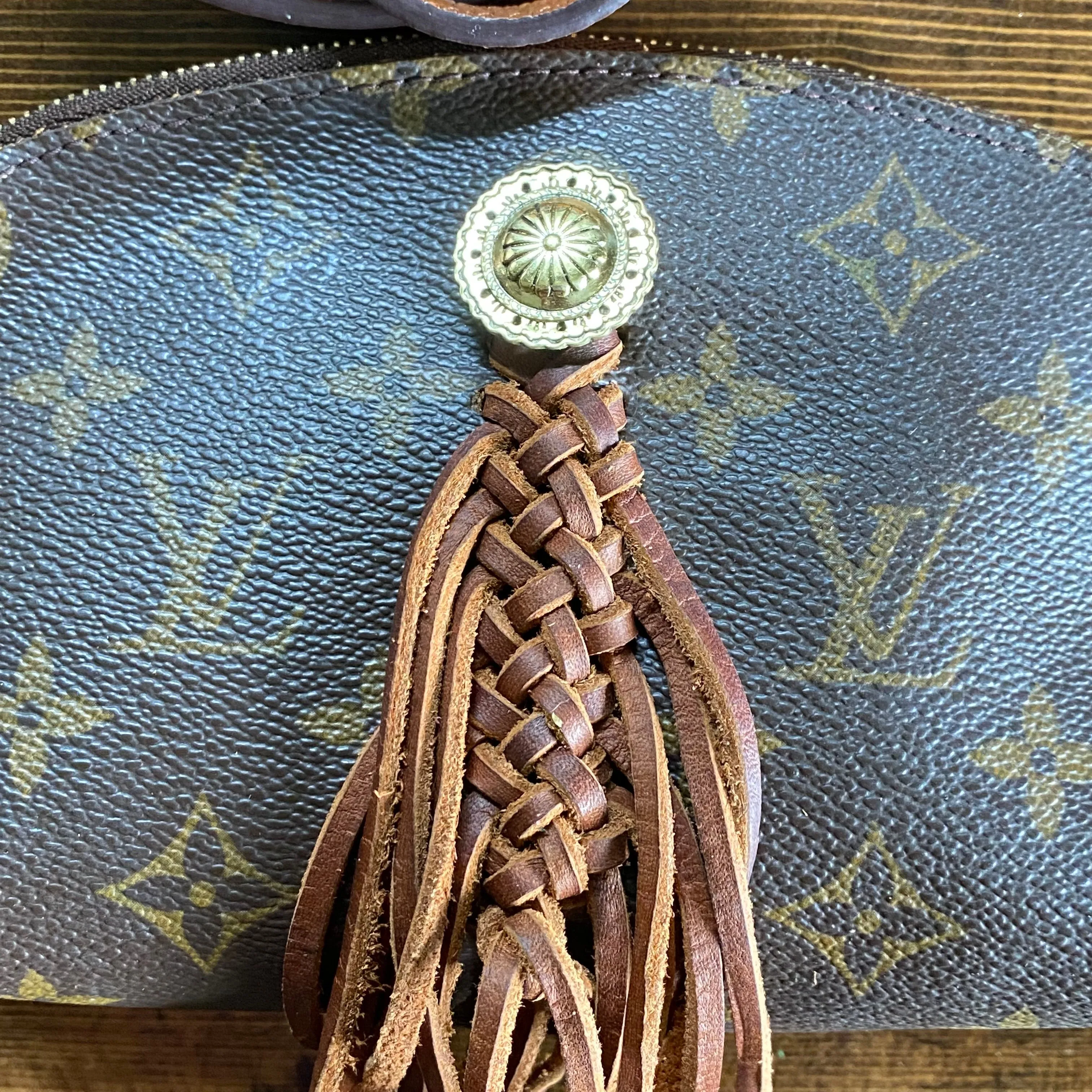 The Junco - Vintage Monogram in Brown Crossbody Bag